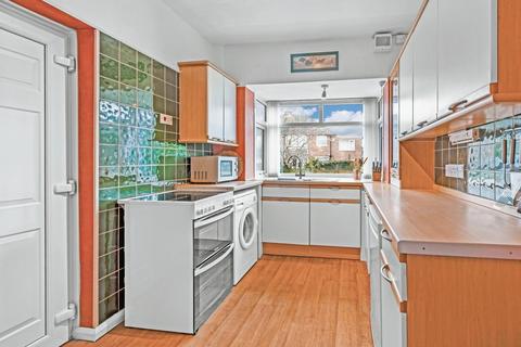 10 Dringthorpe Road, York, YO24 1NF