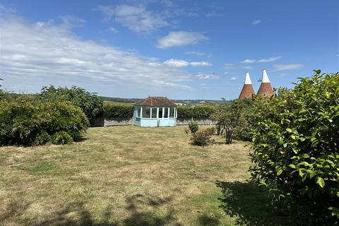 4 bedroom detached house for sale, Udimore Road, Udimore, Rye