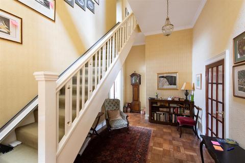 Little Watchbury, 12 High Street, Barford, Warwick, CV35 8BU