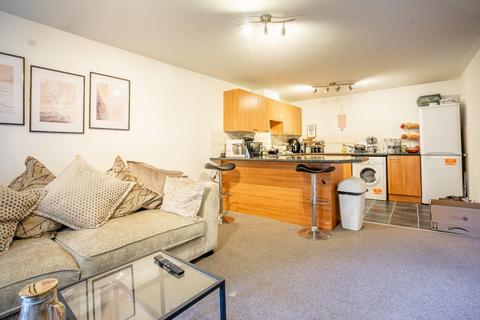 2 bedroom apartment for sale, Shelley House, Monument Close, York