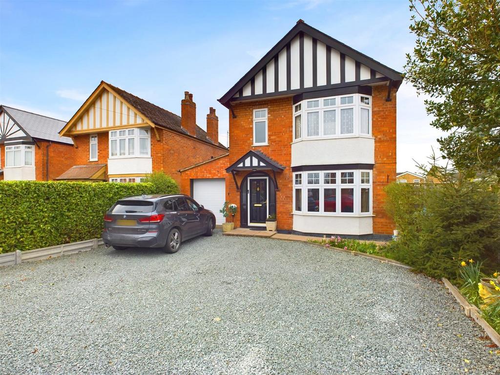 Innsworth Lane, Longlevens, Gloucester 4 bed detached house for sale