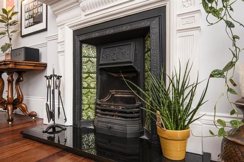 6b Warwick Road, London, W5 3XJ