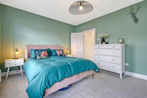 18 Pretoria Road, Chingford, London, E4 7HA