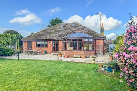 3 bedroom detached bungalow for sale, Bullwood Road, Hockley SS5