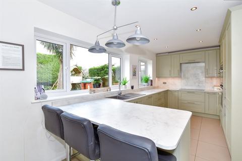 7 Billings Hill Shaw, Hartley, Longfield, DA3 8EU