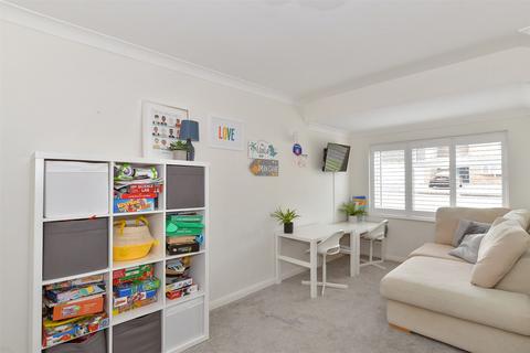 7 Billings Hill Shaw, Hartley, Longfield, DA3 8EU