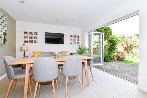 7 Billings Hill Shaw, Hartley, Longfield, DA3 8EU