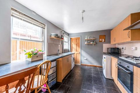 19 Lind Street, London, SE8 4JE