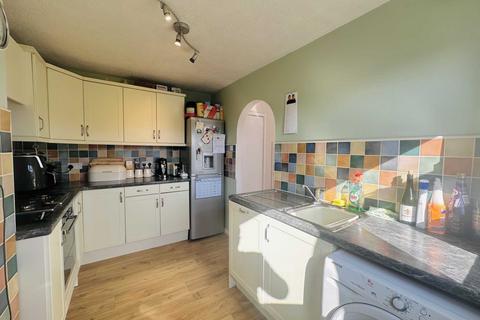 4 bedroom semi-detached house for sale - Wilding Road, Wallingford