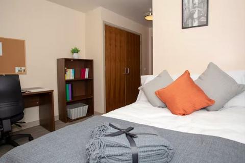 5 bedroom flat to rent, Nottingham LE1