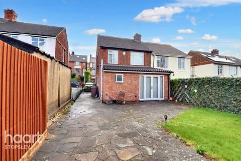 4 bedroom semi-detached house for sale, Talbot Road, Luton