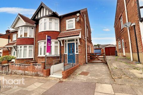 4 bedroom semi-detached house for sale, Talbot Road, Luton