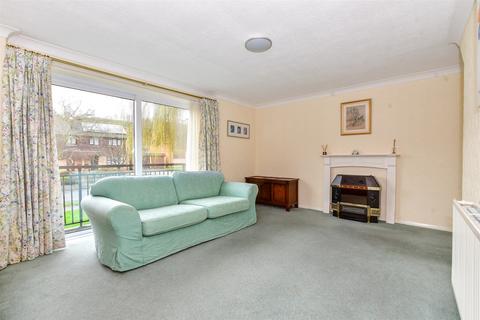 2 bedroom ground floor maisonette for sale, Enbrook Road, Sandgate, Folkestone, Kent