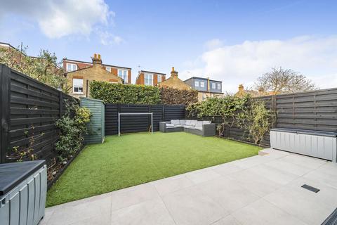 42 Melbourne Road, London, SW19 3BA