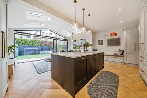 42 Melbourne Road, London, SW19 3BA
