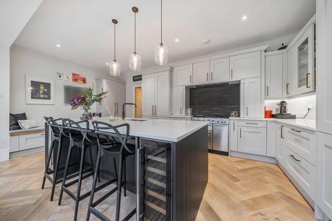42 Melbourne Road, London, SW19 3BA