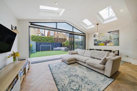 42 Melbourne Road, London, SW19 3BA