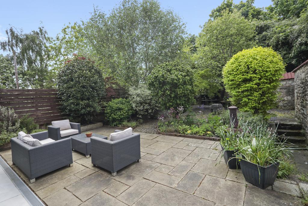 Property Image 33