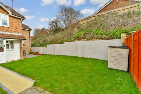 17 Bracken Lea, Chatham, ME5 0BZ