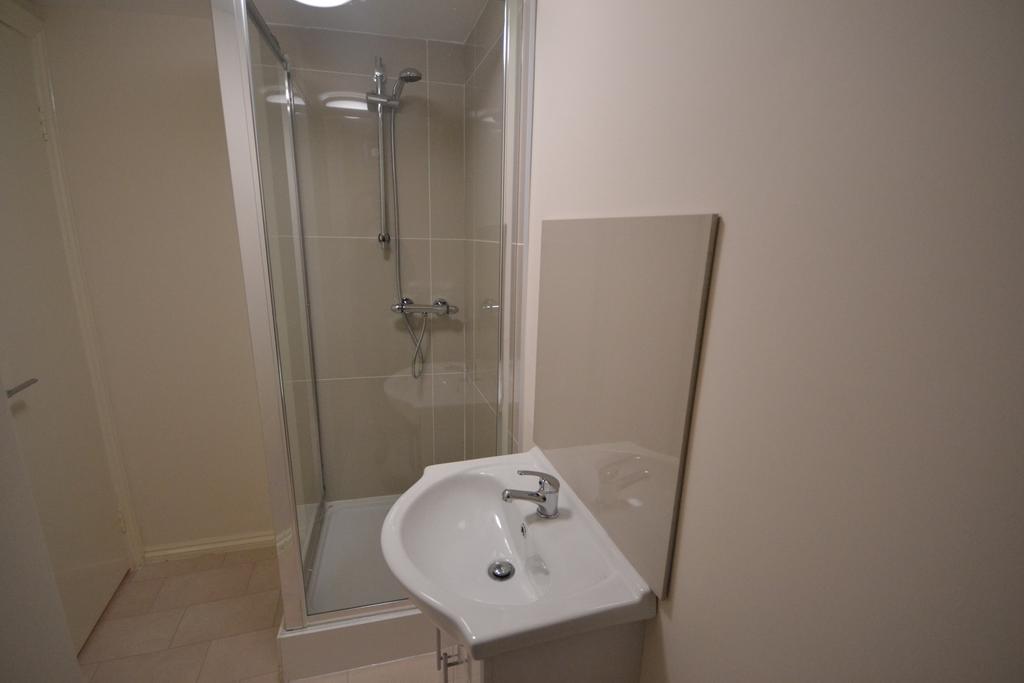 Apartment in Brighton - View 5