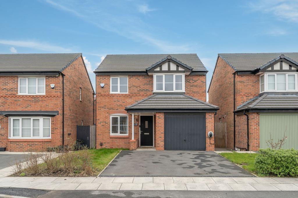 Clay Drive, Melling, L31 3 bed detached house for sale £275,000