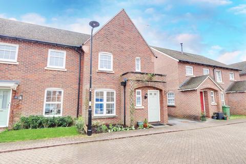 20 Burgate Crescent, Sherfield On Loddon, Hook, RG27 0SP
