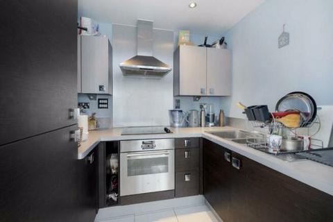 1 bedroom apartment to rent, Neutron Tower, London E14