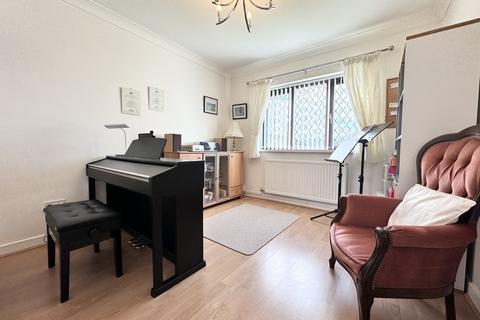 48 Cenarth Drive, Aberdare, CF44 0NH
