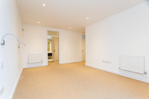 3 bedroom penthouse to rent - Sotherby Court, London E2