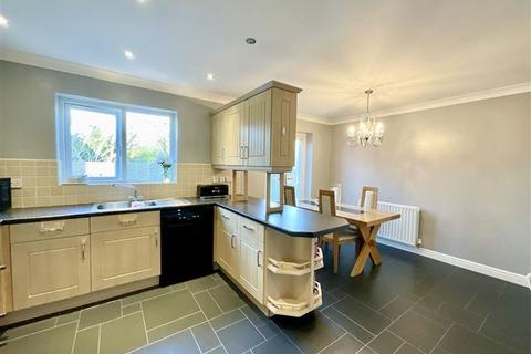 5 bedroom detached house for sale, Pigeon Bridge Way, Aston, Sheffield, S26 2GX