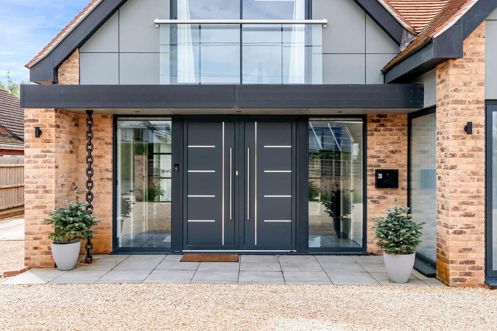 Marsh Lane, Hemingford Grey, Huntingdon, PE28 5 bed detached house for