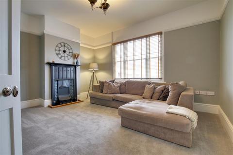 2 bedroom apartment to rent - Market Hill, St. Ives