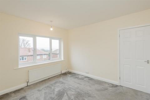 29 Armley Grange Mount, Leeds, LS12 3QB
