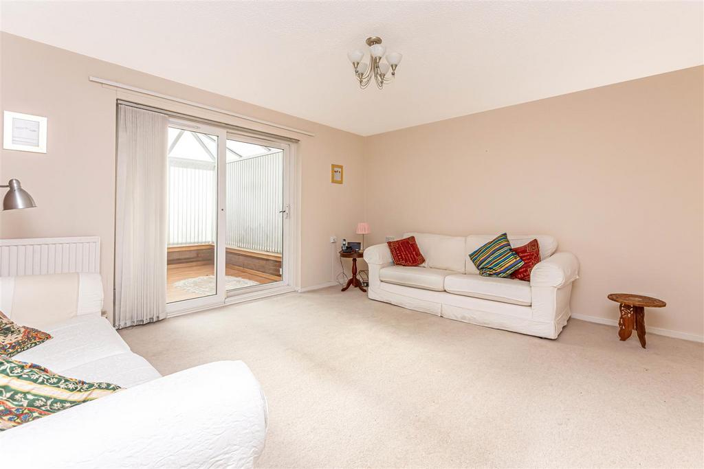 5 Canon Lynch Court, Dunfermline... 2 bed cottage for sale £210,000