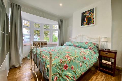 2 bedroom semi-detached bungalow for sale, Seaforth Gardens, Epsom KT19