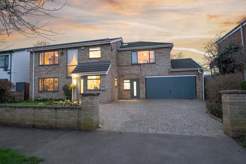 5 bedroom detached house for sale, Fairfax Close, Clifton, SG17