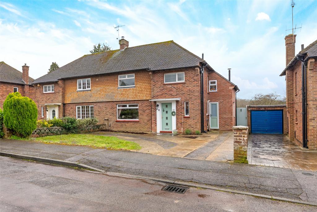 Meadowlands, Hurst Green, Oxted, Surrey, RH8 4 bed semidetached house
