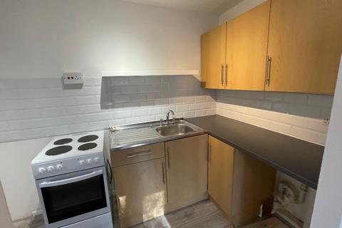 1 bedroom flat to rent, The Dell, Wirral CH42