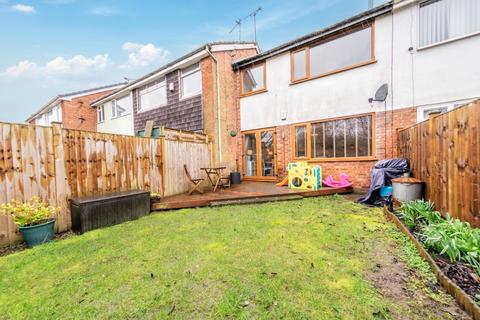 3 bedroom terraced house for sale, Wolley Court,New Farnley, Leeds