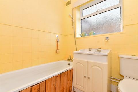 3 Rees Gardens, Croydon, CR0 6HT