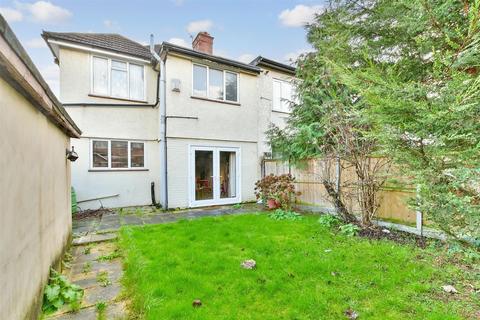 3 Rees Gardens, Croydon, CR0 6HT