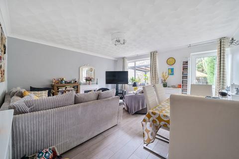 15 Regent Square, Belvedere, DA17 6EP