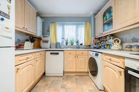 15 Regent Square, Belvedere, DA17 6EP