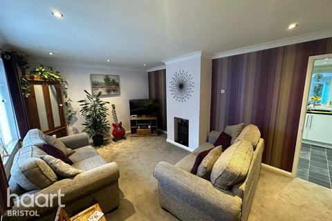 40 Briscoes Avenue, Bristol, BS13 0LF