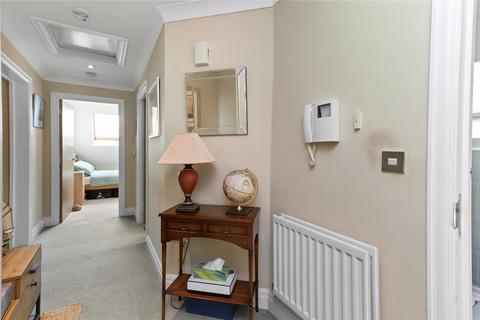 2 bedroom flat for sale, Sidney Road, Walton-On-Thames, KT12