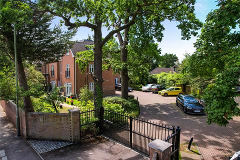 2 bedroom flat for sale, Sidney Road, Walton-On-Thames, KT12