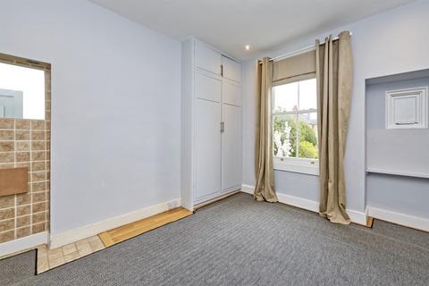 3 bedroom maisonette to rent, Balliol Road, London, W10