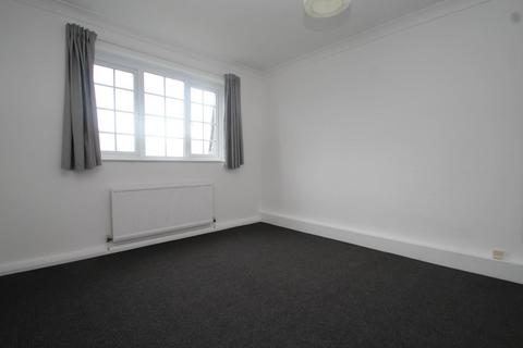 2 bedroom flat to rent, Stainbeck Lane, Chapel Allerton, Leeds, West Yorkshire, LS7