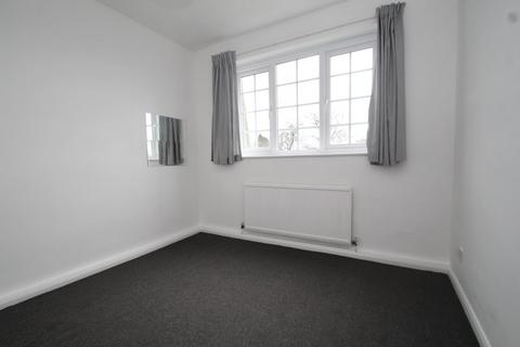 2 bedroom flat to rent, Stainbeck Lane, Leeds, West Yorkshire, UK, LS7