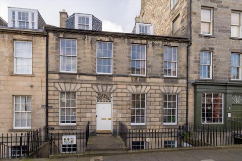 2 bedroom flat for sale, Albany Street, Edinburgh, EH1